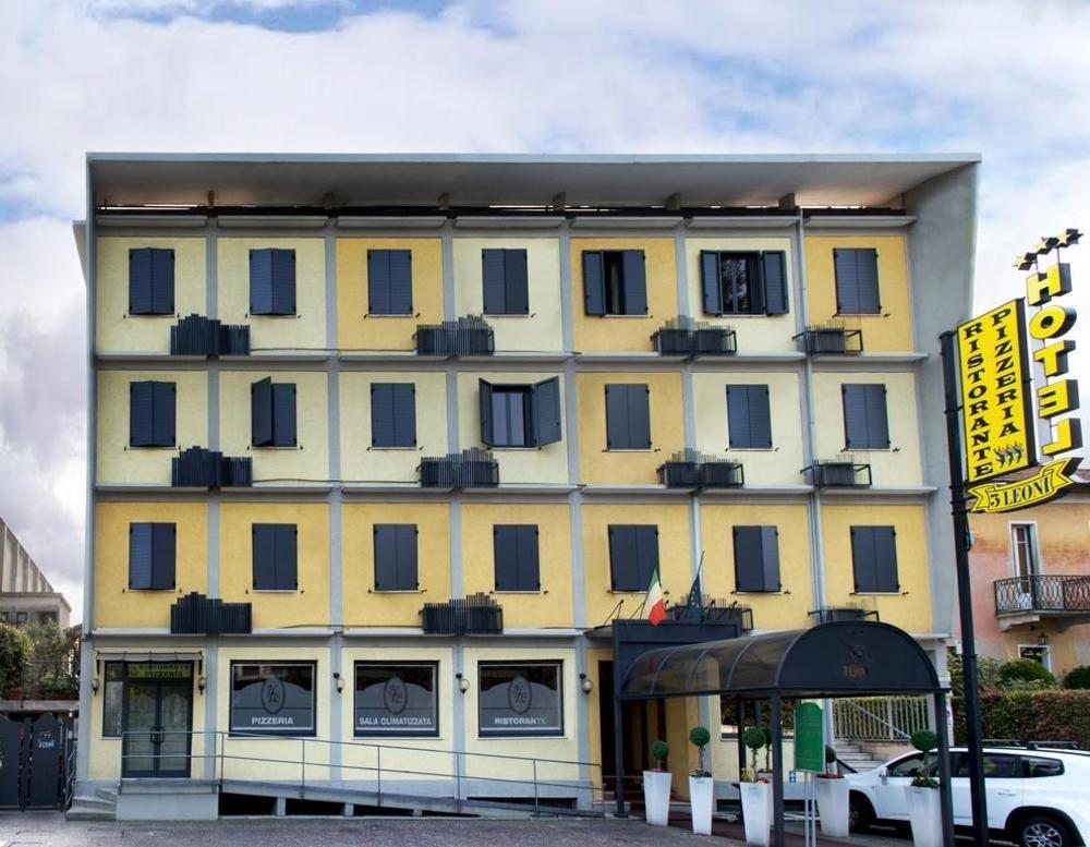 Hotel Ristorante Tre Leoni Somma Lombardo Exteriér fotografie