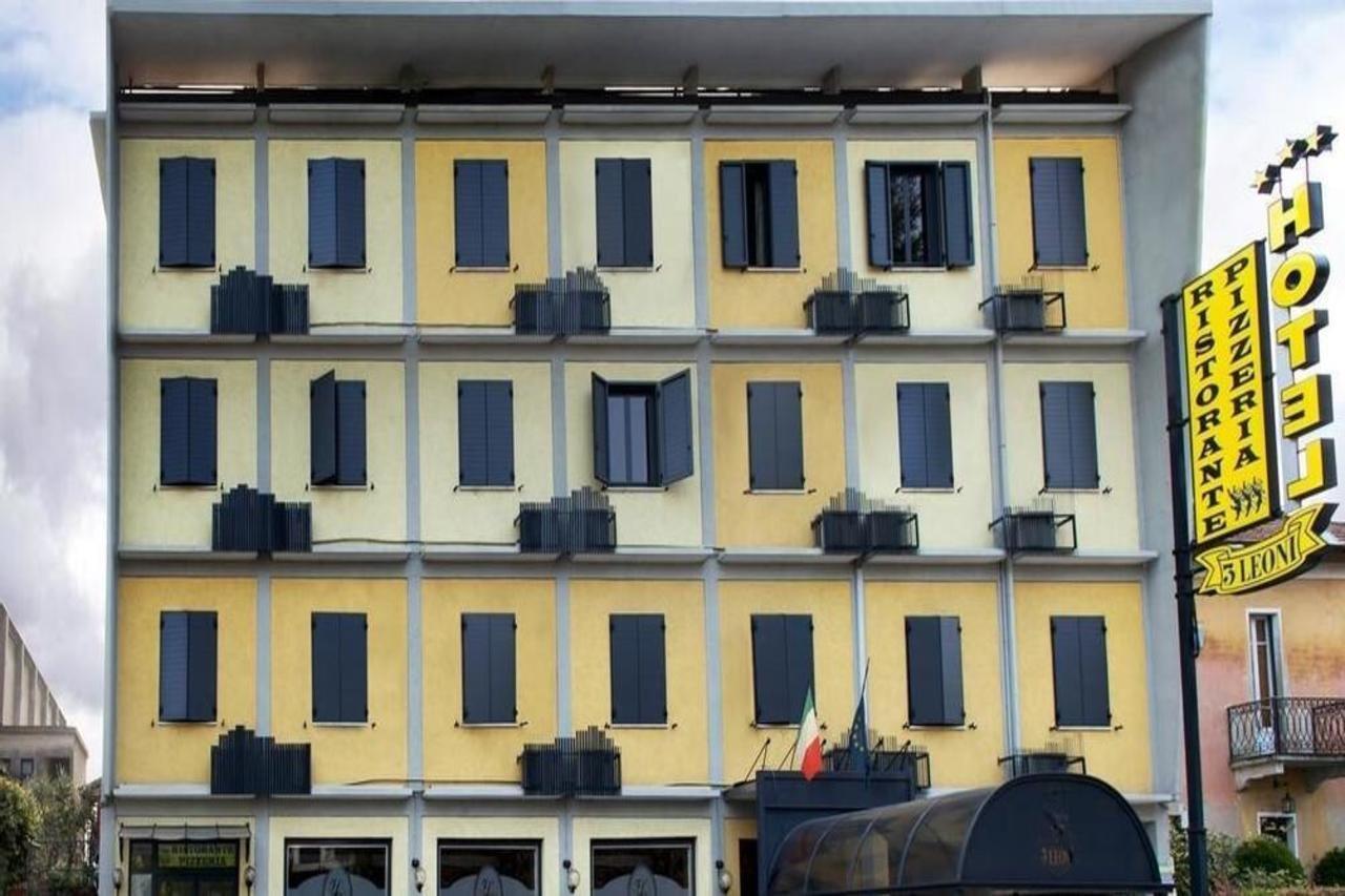 Hotel Ristorante Tre Leoni Somma Lombardo Exteriér fotografie