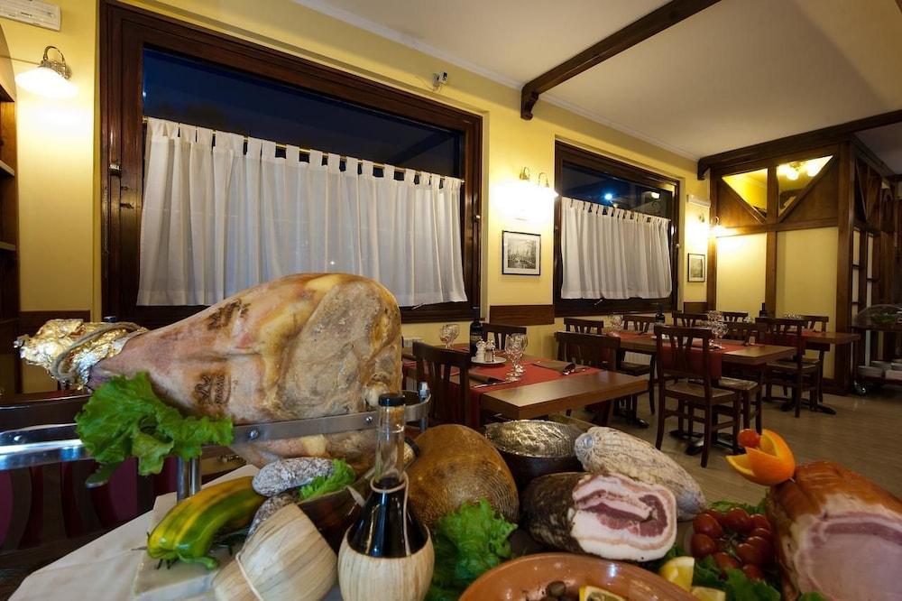 Hotel Ristorante Tre Leoni Somma Lombardo Exteriér fotografie