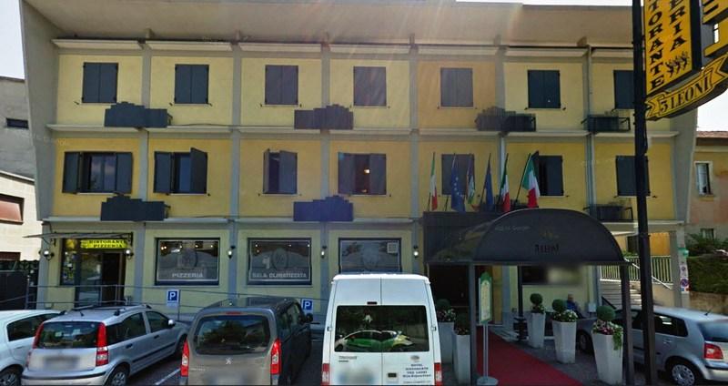 Hotel Ristorante Tre Leoni Somma Lombardo Exteriér fotografie